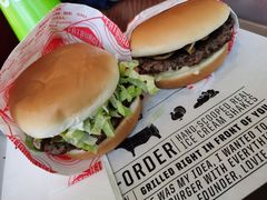 蘑菇牛肉汉堡-FATBURGER 特富客汉堡(外交公寓店)