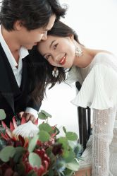 -雪中彩影婚纱摄影·微光艺术中心