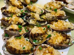 -三亚火车头万人海鲜广场