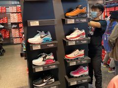 -NIKE上海青浦优选体验店