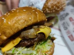-The Habit Burger Grill 哈比特汉堡(爱琴海店)