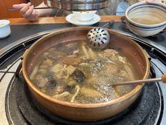 -阿山卓·野生菌火锅·纳西火塘烤肉