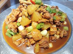 -俭寨大盘鸡·手抓肉·烧烤新疆菜(乌苏路店)