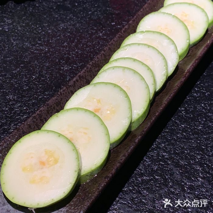 赤铁扒拉锅·烤串·烤鸽子图片