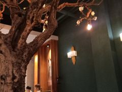 大堂-梧桐树下(云锦世家店)