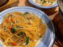 米椒小炒土豆丝卷饼-宏状元现熬粥·京味菜(三里河店)