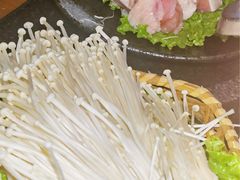 -湊湊火锅·茶憩(南京东路悦荟店)