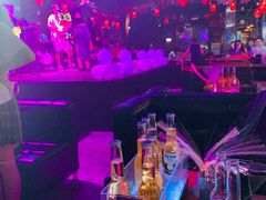 -喜鹊音乐酒馆(西街店)