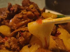 新疆大盘鸡-巴扎美食·新疆菜·西域歌舞表演餐厅(新疆大厦店)