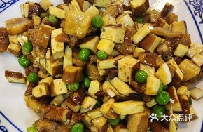 Oil-Braised Three Cubes