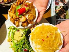 -雀舞云南菜(天津天河城购物中心店)