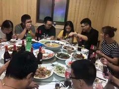 包厢-小六农家乐(崇明西沙湿地店)