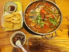-老凯俚酸汤鱼(鸿通城店)