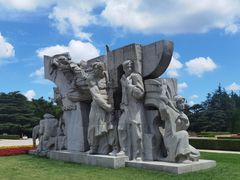 -上海市龙华烈士陵园