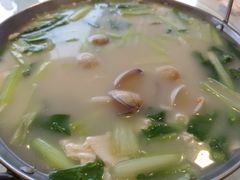 -赶海部落海鲜城(海阳路店)