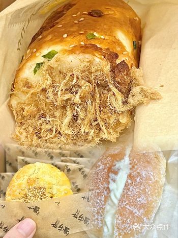 答应我一定要来盐田吃特产老婆饼和面包