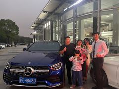 -上海星瀚奔驰4S店(红柳路店)