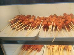 -哈尔滨小酒馆·鲜肉现穿自助烧烤(康新花园店)