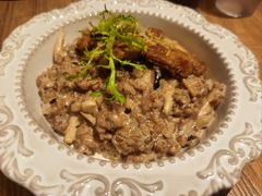 -玛格萝妮(汇智国际商业中心店)