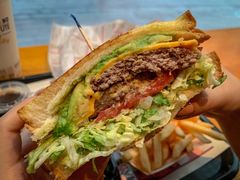 圣塔芭芭拉经典牛肉特堡-The Habit Burger Grill 哈比特汉堡(复兴soho店)