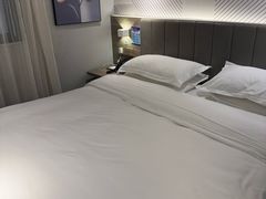 -柏曼酒店(广州长隆旅游度假区汉溪长隆地铁站店)