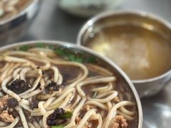 -正宗杨记普洱酸醋米线(总店)