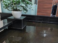 -天津波士信达奔驰4S店(卫津南路店)