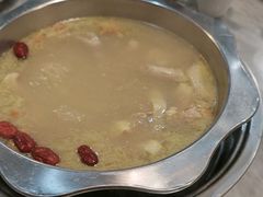 -光头药膳鸡(莱茵小镇店)