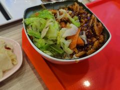 鱼香肉丝盖饭-香妃烤鸡(西单店)