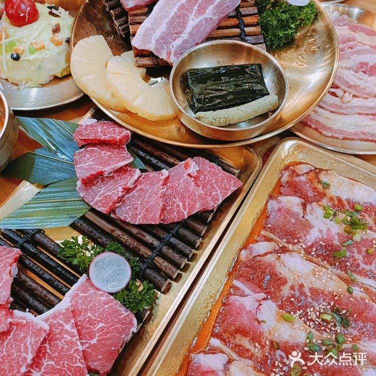 来这里吃烤肉的最终结果是肚饱眼还馋❗