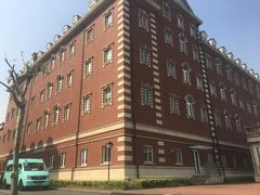 -上海惠灵顿外籍人员子女学校