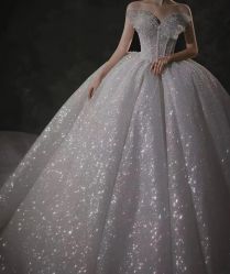 -不晚国际婚纱礼服