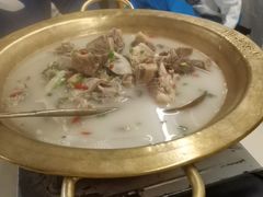 -霄汉牛三鲜湖北砂锅菜(万松园2店)