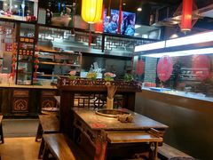 大堂-小龙坎老火锅(北京三里屯店)