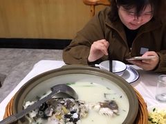 鱼头汤-天乐农家鱼头王(天目湖店)