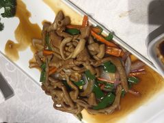 -湖庭壹品鸭王·传统北京烤鸭·别墅私房菜·庭院宵夜(江宁店)