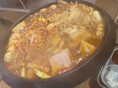 -WOW LUCKY创意韩料(龙阳广场店)