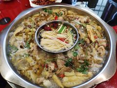 -黑河坝泡姜鸡贡椒鱼(贾旗路店)