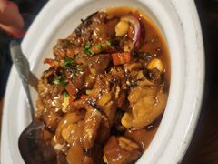 -黄泥岗·地道湖北菜(奥特莱斯店)