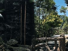 -梭布垭石林景区