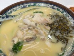 招牌黄鱼面-明呈黄鱼面馆(斜土路店)