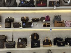 -六六奢品·vintage中古·回收二手奢侈品包包手表首饰(环球港店)