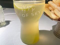 -春树下·树屋花房西餐厅(罍街AS1980店)