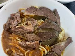 -松树干拌面店