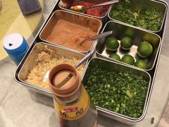 -四川小胡子海鲜(丁村万人海鲜广场店)