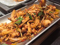 -叶芭蕉·铜锅酸汤牛肉(高铁吾悦店)