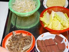 -老街称盘麻辣烫·冒菜(思北店)