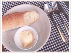 -ROAST coffee & eatery