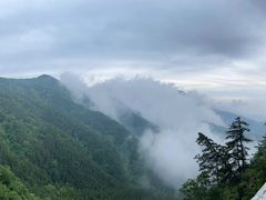 -罗田薄刀峰风景区