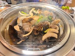 -围炉肉舍•炭烤活鳗•丹东海鲜烤肉(步行街店)